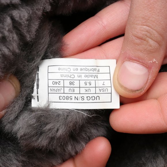 Ugg Bailey Button Boots 7 - Picture 7 of 8